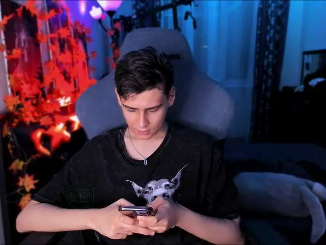 Live sex webcam photo for Foxicfu #292022012