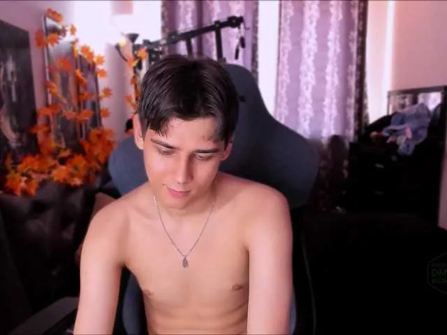 Live sex webcam photo for Foxicfu #292226697