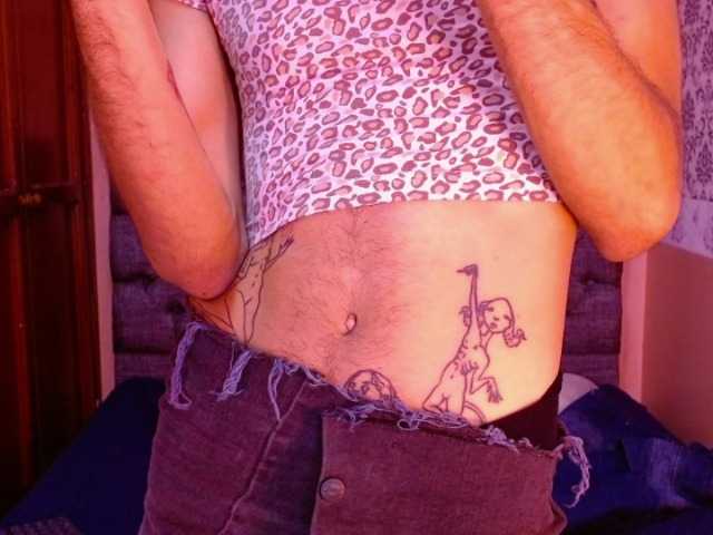 Live sex webcam photo for Foxy-Ella #275609163