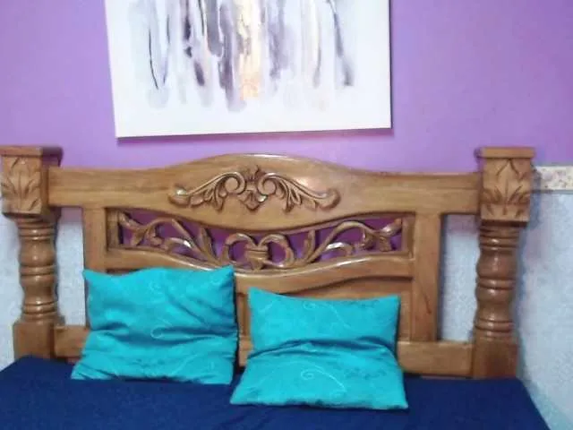 Live sex webcam photo for Foxy-Ella #277403648