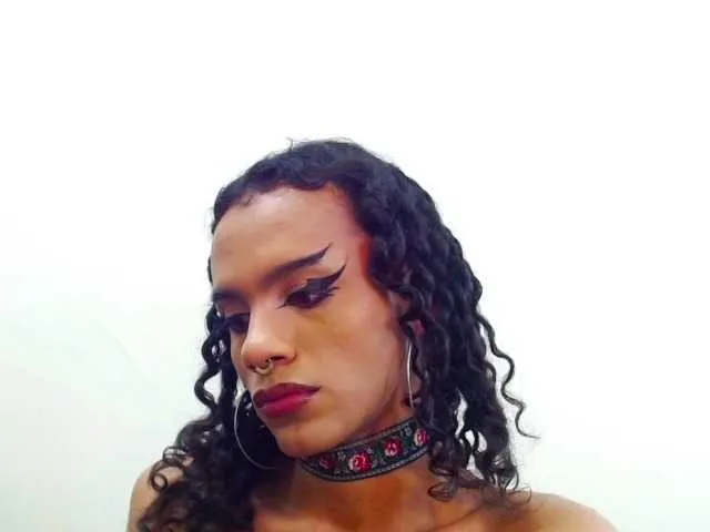 Live sex webcam photo for Foxy-Ella #290561899