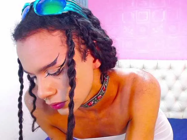 Live sex webcam photo for Foxy-Ella #290710987