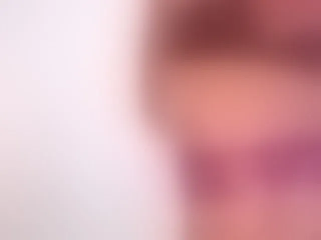 Live sex webcam photo for Foxy-Ella #292441917