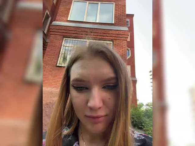 Live sex webcam photo for Foxyfiree #278297946