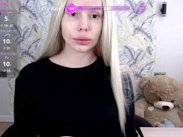 Live sex webcam photo for Foxymoxy19 #290675127