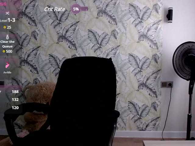 Live sex webcam photo for Foxymoxy19 #290964151