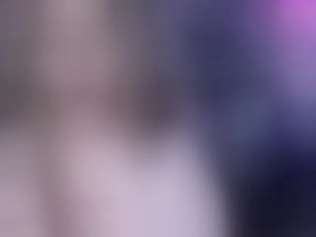 Live sex webcam photo for Foxymoxy19 #292469272