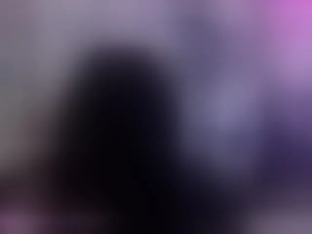 Live sex webcam photo for Foxymoxy19 #292560494