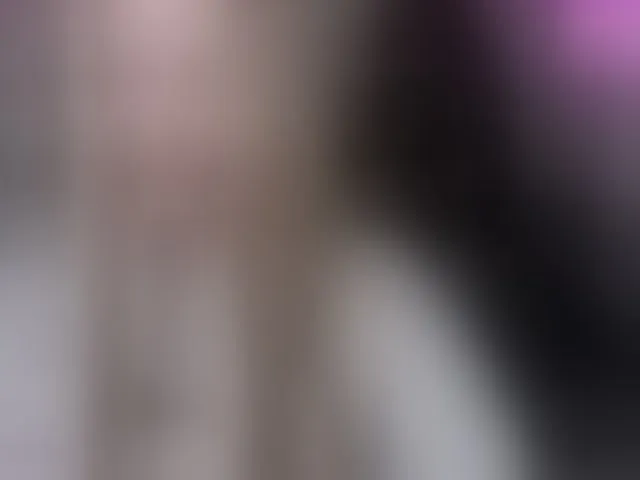 Live sex webcam photo for Foxymoxy19 #292667256