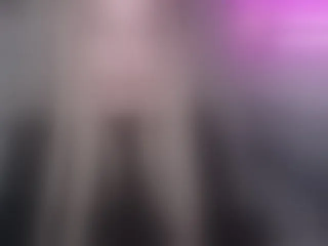 Live sex webcam photo for Foxymoxy19 #293597721