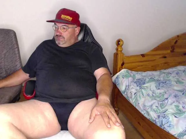 Live sex webcam photo for Fraboys #291236458