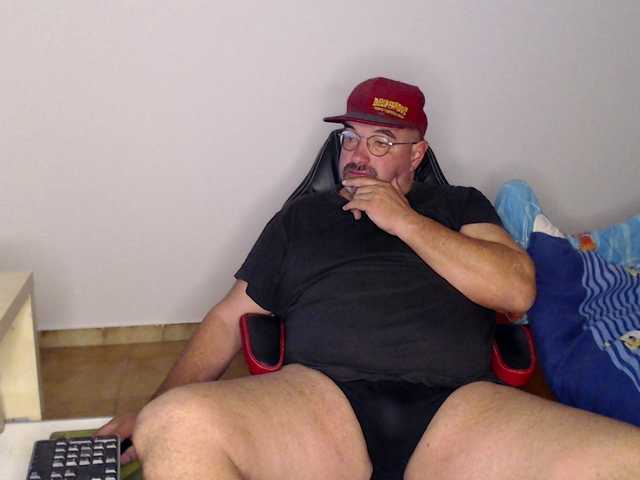 Live sex webcam photo for Fraboys #292093559