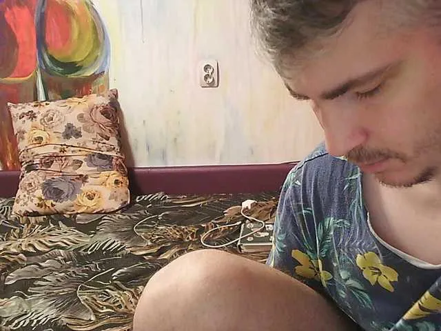 Live sex webcam photo for FreDiamond #290976719