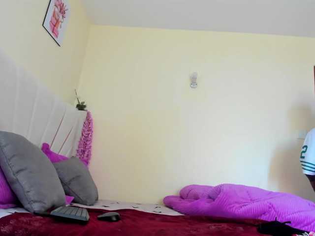 Live sex webcam photo for Freaky-Sweetie #290924048