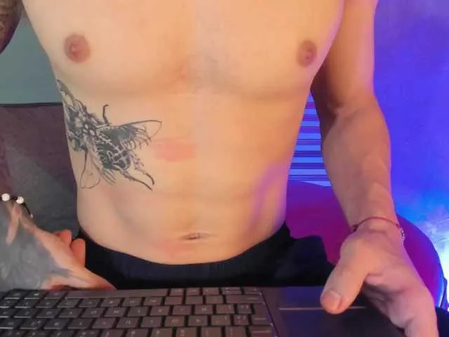 Live sex webcam photo for French-sexx #292238343