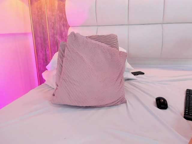 Live sex webcam photo for Freyaa25 #291904314