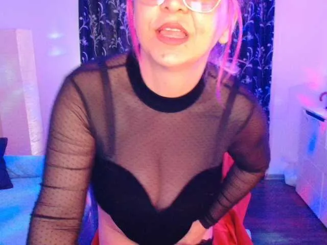 Live sex webcam photo for Freyaamore #293605272