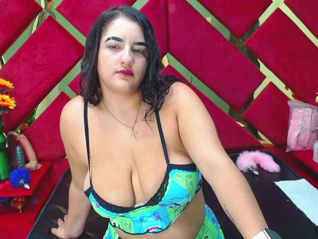 Live sex webcam photo for FreyjaNaugthy #290848057