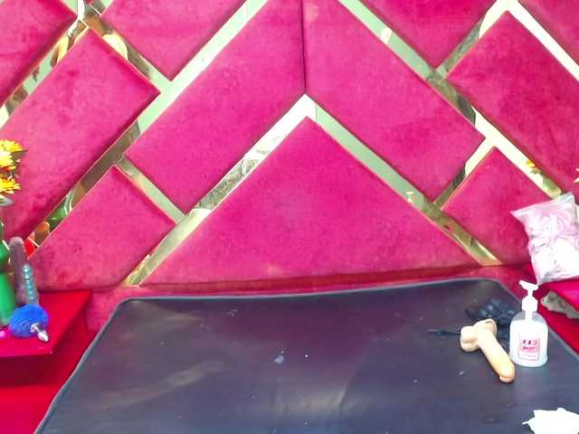 Live sex webcam photo for FreyjaNaugthy #291285032