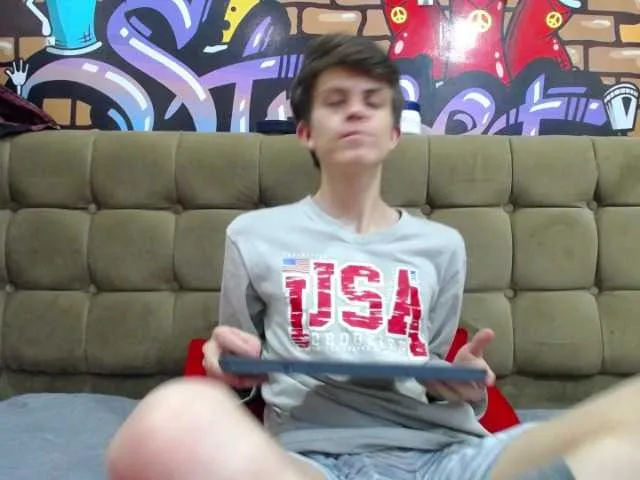 Live sex webcam photo for Fruti-Fantastico #275556227