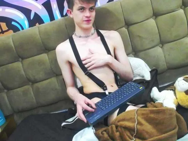 Live sex webcam photo for Fruti-Fantastico #275853937