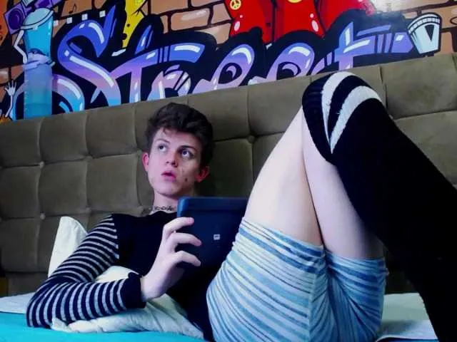 Live sex webcam photo for Fruti-Fantastico #276016199