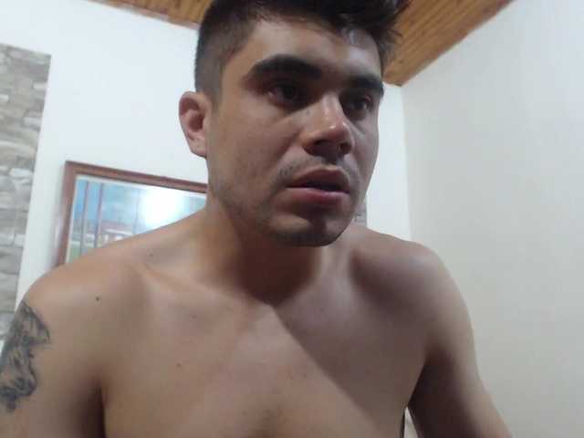 Live sex webcam photo for Fuckboy-201 #277942857