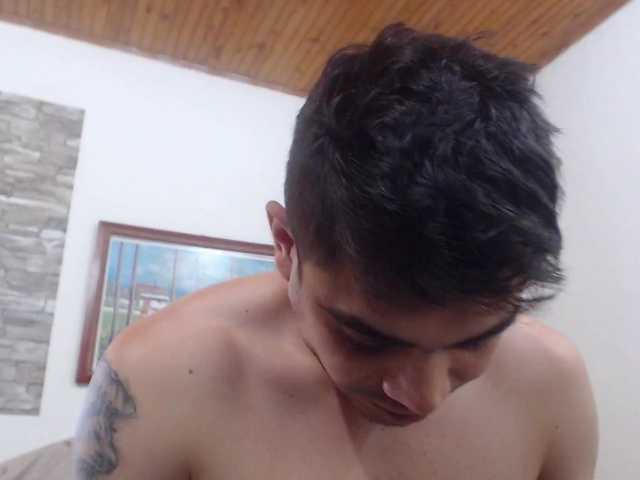 Live sex webcam photo for Fuckboy-201 #278077662