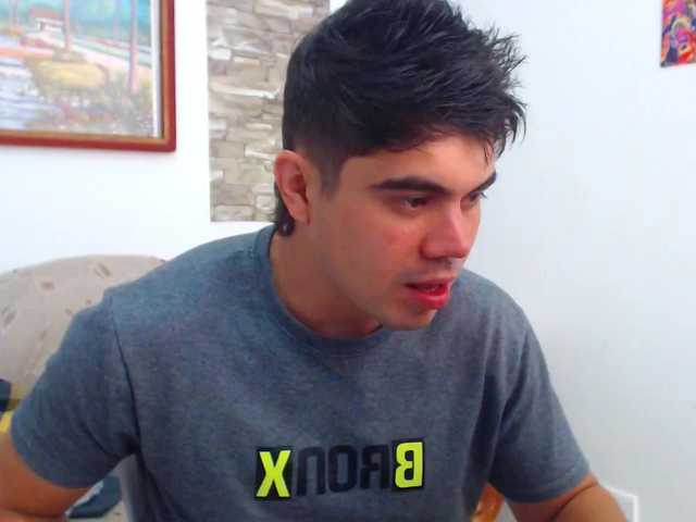 Live sex webcam photo for Fuckboy-201 #290888193