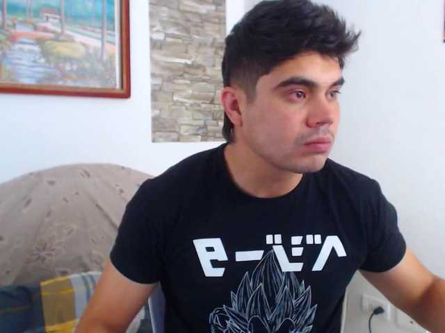 Live sex webcam photo for Fuckboy-201 #290896927