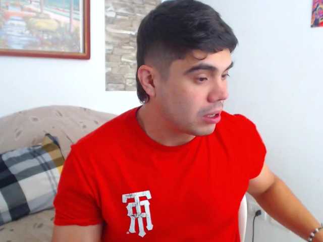 Live sex webcam photo for Fuckboy-201 #291037446