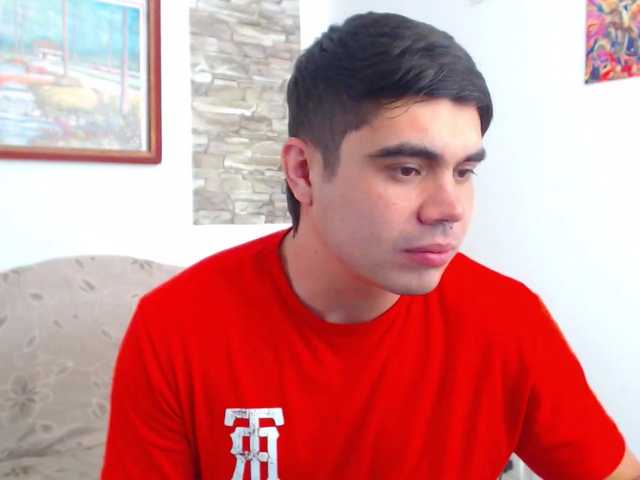 Live sex webcam photo for Fuckboy-201 #291139660