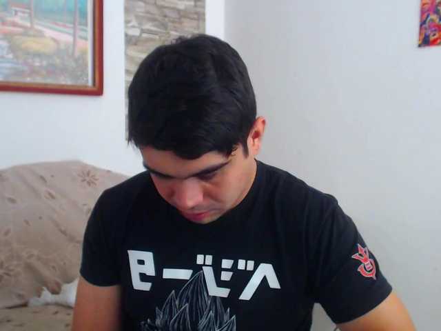 Live sex webcam photo for Fuckboy-201 #291273313