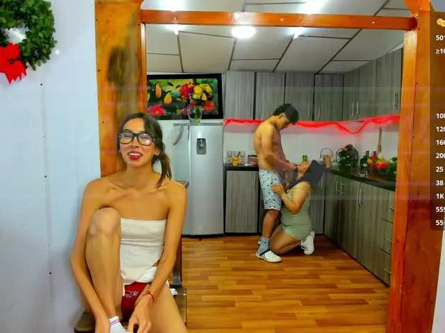Live sex webcam photo for Fucklatinsex #290452437