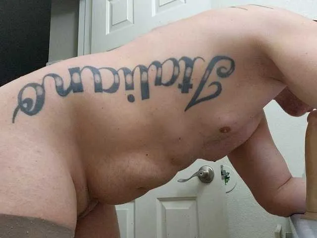 Live sex webcam photo for Fuckmyassg00d #291980317