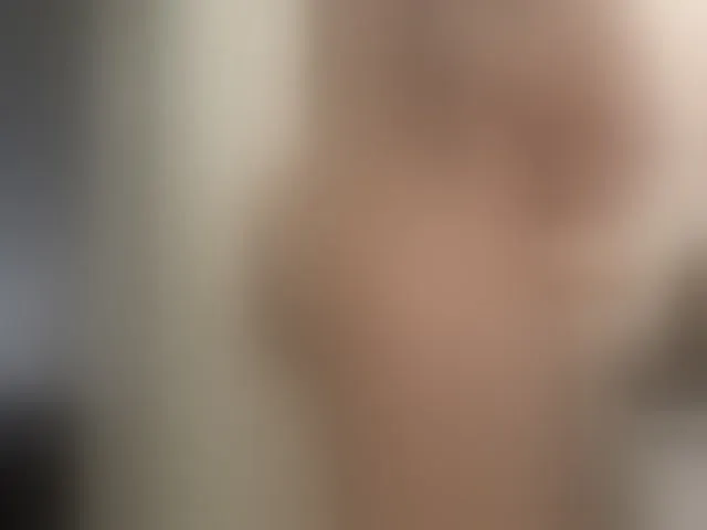Live sex webcam photo for Fuckmyassg00d #293063855