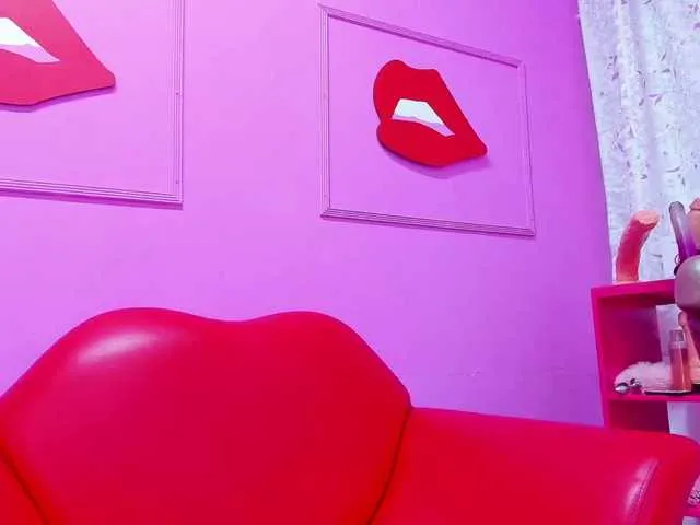Live sex webcam photo for Fuckmyboobs #276191737