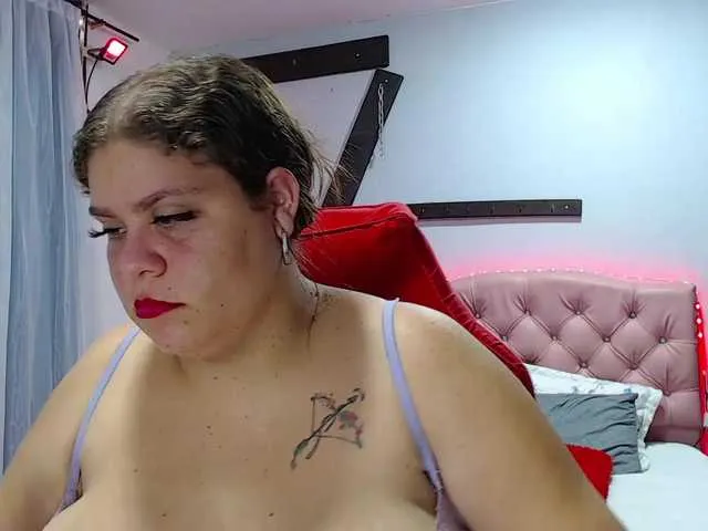 Live sex webcam photo for Fuckmyboobs #276341202