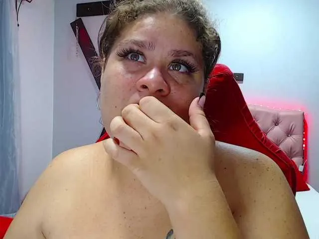 Live sex webcam photo for Fuckmyboobs #276391176