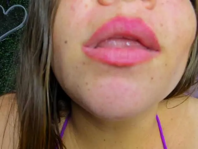Live sex webcam photo for Fuckmyboobs #277680289