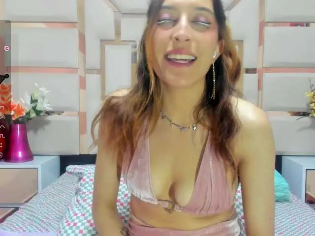 Live sex webcam photo for Full-tentation #277606455