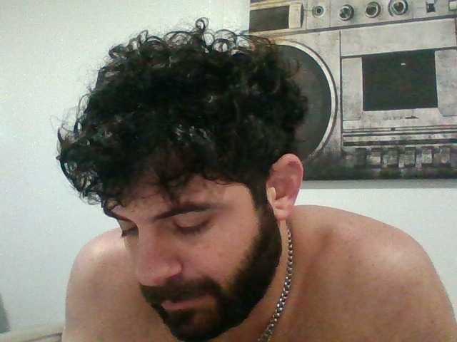 Live sex webcam photo for Funkychico #290886886