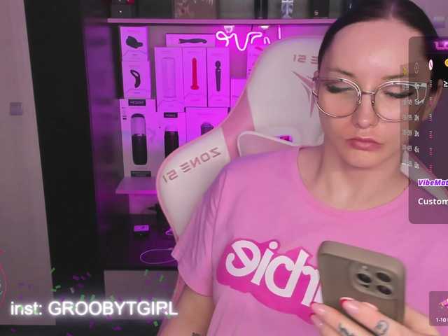 Live sex webcam photo for G-O-D-D-E-S-S #291010738