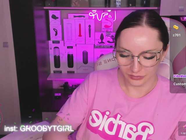 Live sex webcam photo for G-O-D-D-E-S-S #291011908