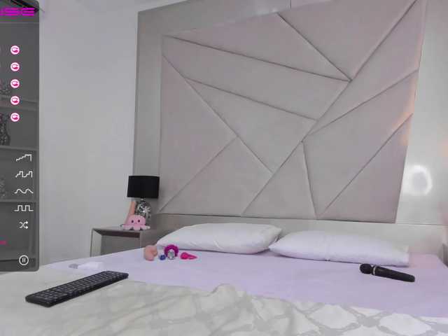 Live sex webcam photo for GABRIELAdelaT #272200551