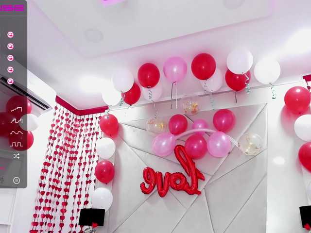 Live sex webcam photo for GABRIELAdelaT #272416176