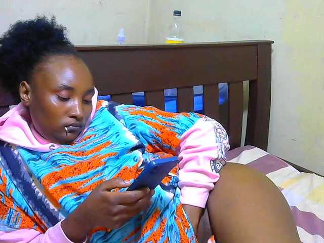 Live sex webcam photo for GNastyGee #277604830