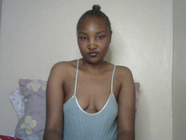 Live sex webcam photo for GNastyGee #292423985