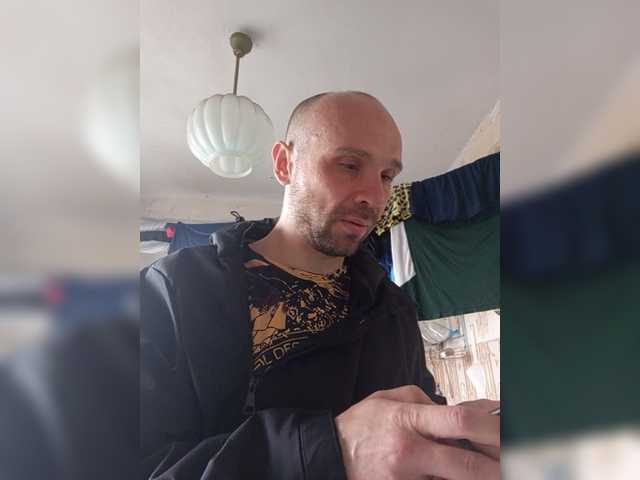 Live sex webcam photo for GORBATUYHER #276640205