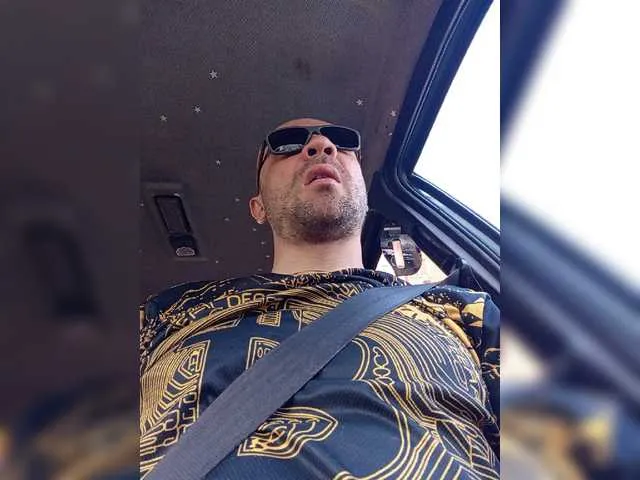 Live sex webcam photo for GORBATUYHER #277709333